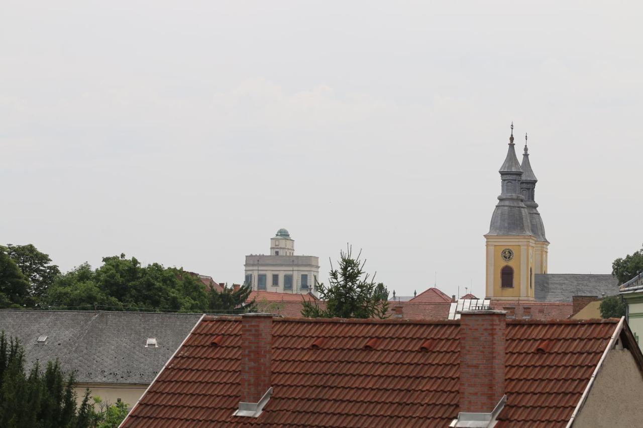 Egri Csillagocska Apartman Экстерьер фото